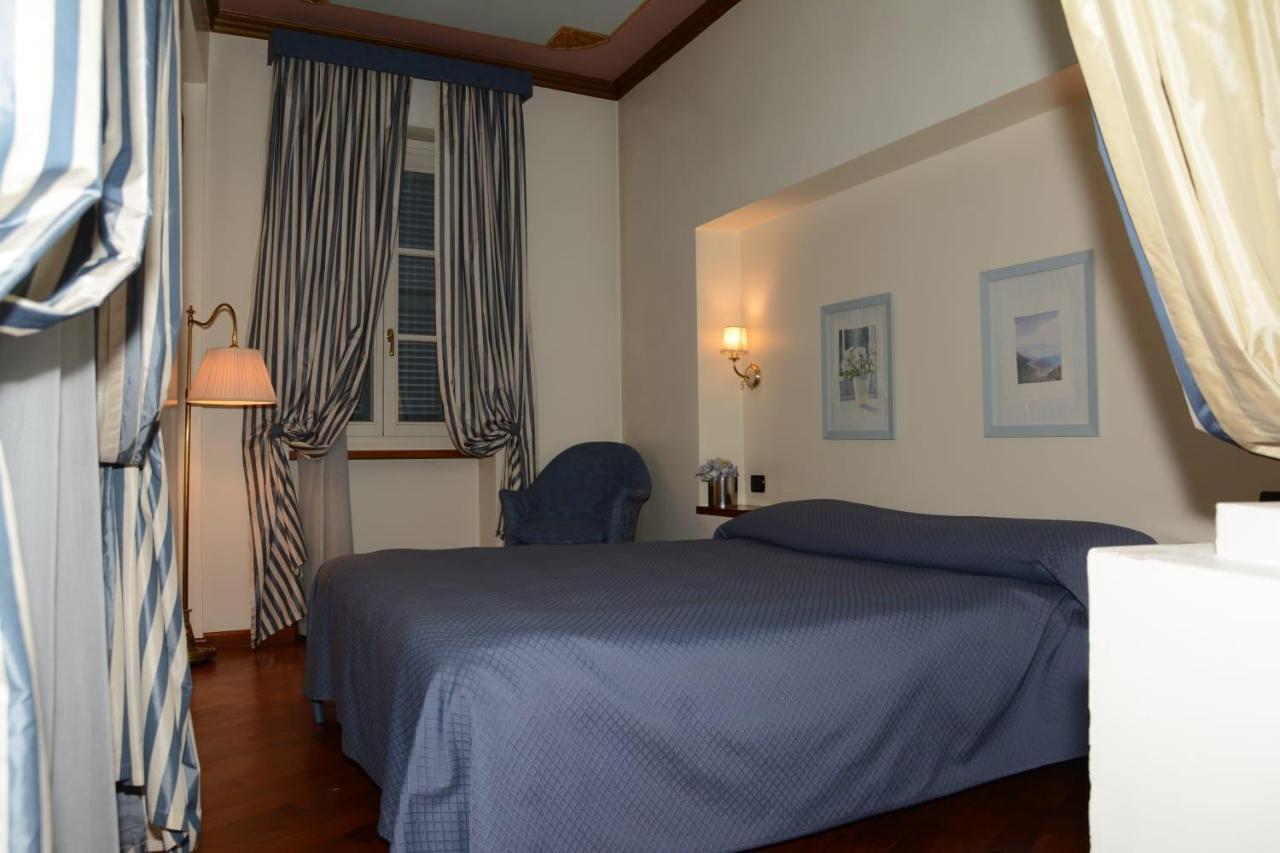 Palazzo Finati Bed and Breakfast Alba  Exteriör bild
