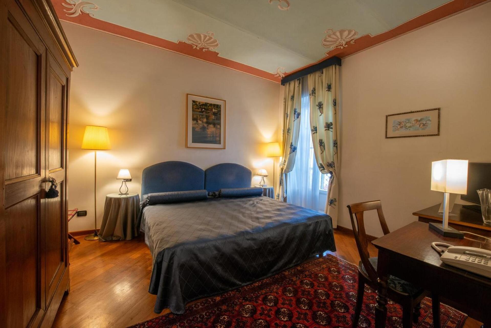 Palazzo Finati Bed and Breakfast Alba  Exteriör bild