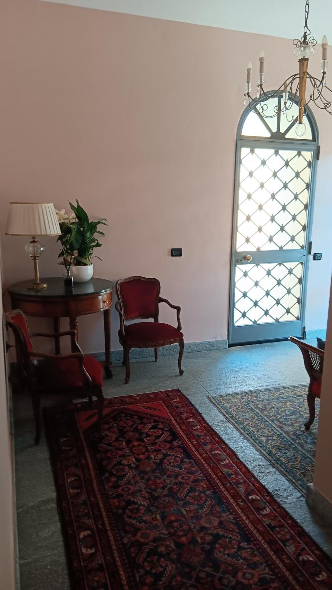 Palazzo Finati Bed and Breakfast Alba  Exteriör bild