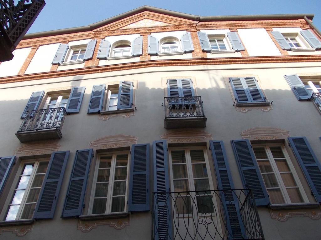 Palazzo Finati Bed and Breakfast Alba  Exteriör bild