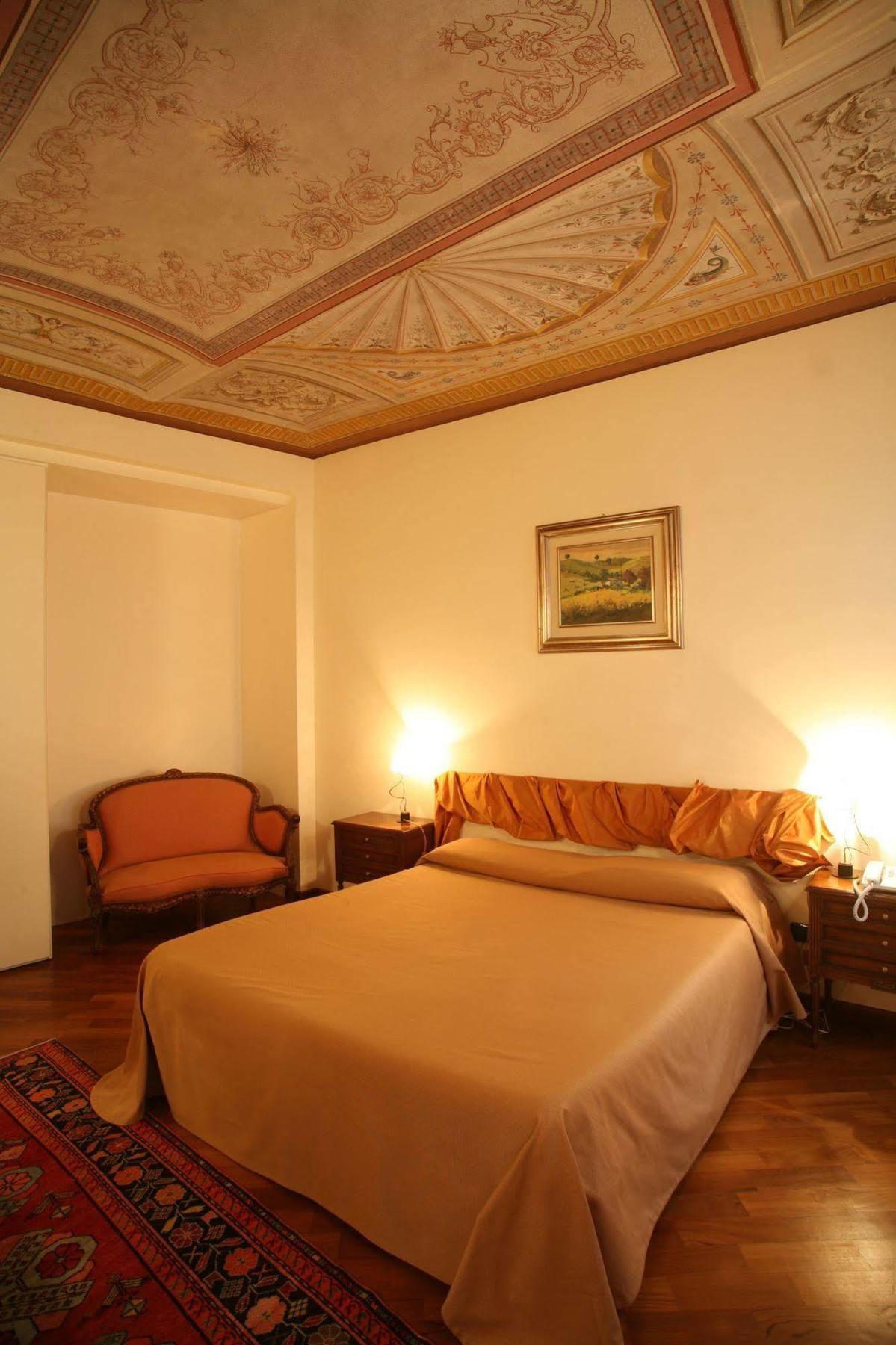 Palazzo Finati Bed and Breakfast Alba  Exteriör bild